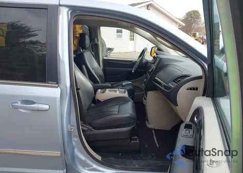 2012 Chrysler Town & Country Touring from USA, damaged, VIN 2C4RC1BGXCR301271